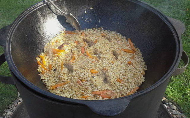 Лучшие рецепты плова на костре в казане