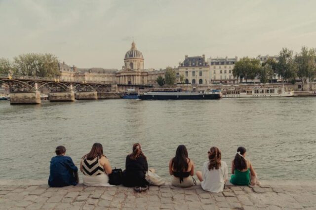 Quai de L’Hotel De Vile..Понедельник, 12 августа 2024. Париж, Франция