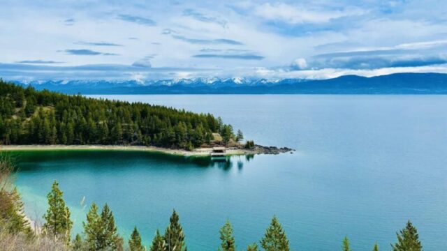 Озеро Флэтхед - стоковая фотография Калиспелла, Монтана