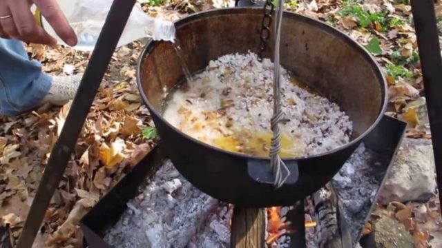 Рецепты плова на костре с рыбой