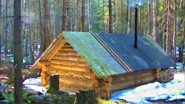 Охотничьи избушки в тайге: особенности строительства и традиции