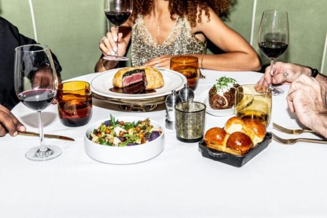 Фотография предоставлена Mr Lyons в Палм-Спрингс, используйте только для Local Flavor USA