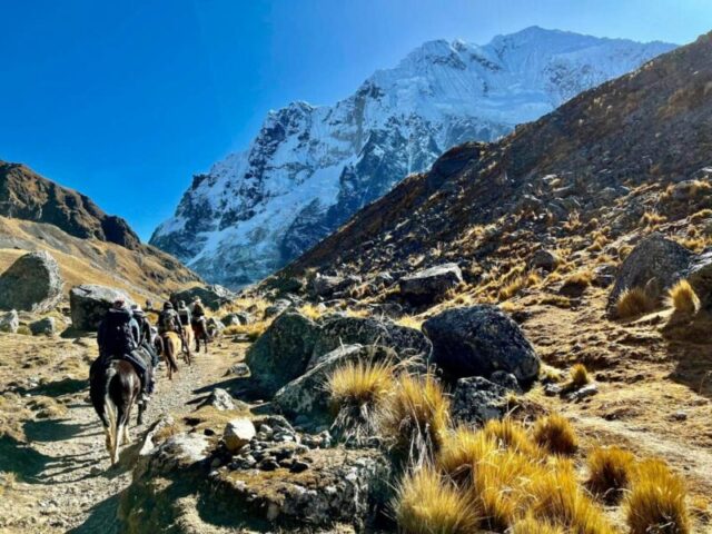 Езда верхом по Андам. Тип лицензии: медиа, Время загрузки: 2024-08-23T19:54:38.000Z, Пользователь: joe_lp, Редакционный: нет, номер заказа: 36530, работа: Глобальное Издательство, клиент: Список ваших лучших приключений в путешествиях, другой: Джо Фуллман